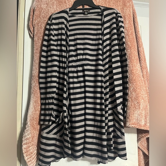 Black and Grey Lightweight Striped Cardigan - Picture 1 of 5
